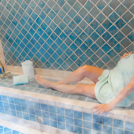 Ifrane, 7 Au Village Naturiste Couple Only Hotel typu riad Agde