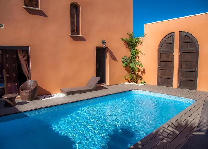 Ifrane, 7 Au Village Naturiste Couple Only