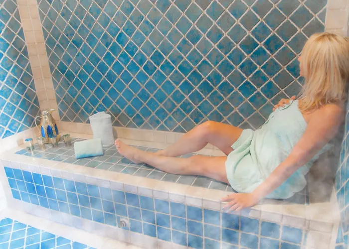 Ifrane, 7 Au Village Naturiste Couple Only Riad Agde